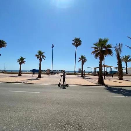 Nuevo Junto Al Mar